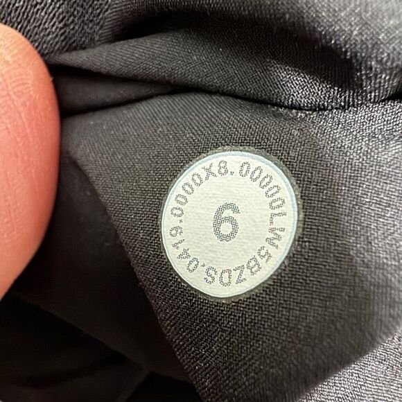 Lululemon On The Fly Jogger Black size 6 - Picture 6 of 6